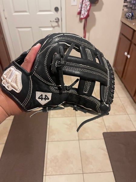 44 Pro Right Hand Throw Baseball Glove 12" (Used)