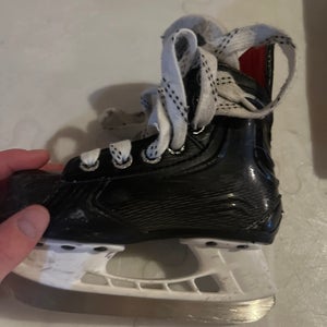Bauer Hockey Skates 9 (Used)