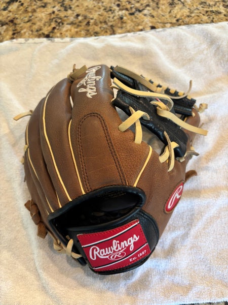 Right Hand Throw Rawlings Premium Series Baseball Glove 11.25" (Used)