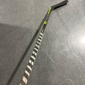 Intermediate Warrior Alpha LX Hockey Stick Right Handed P92 Pro Stock (Used) - 53"
