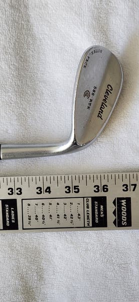 Cleveland 588 RTX 52°- 10 Bounce Wedge RH; Steel Shaft