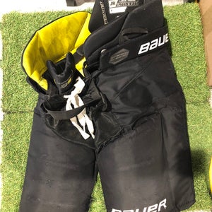 Black Junior Large Bauer Supreme 3S Hockey Pants (Used)