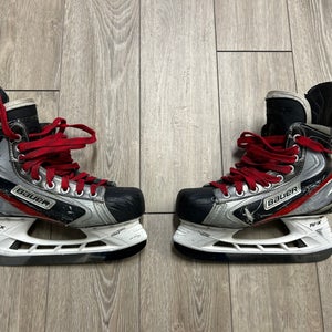 Bauer APX hockey skates