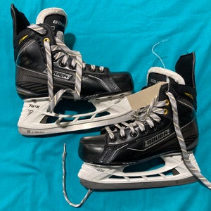 Senior Bauer Supreme 160 Hockey Skates | Size 4.5 (Used)