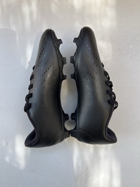 Adidas Predator Accuracy.4 Turf Soccer Shoes Youth 2.5 Triple Black Lace Up