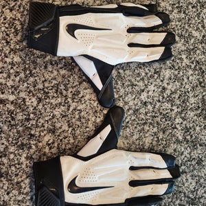 Black Adult Large Nike D-TACK 6.0 Gloves (New)