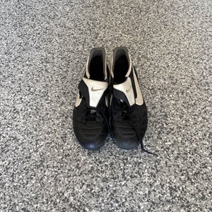 Men's Size M 8.5 (W 9.5) Nike Cleats (Used)