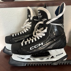 CCM Next Sr men’s size 10 skates
