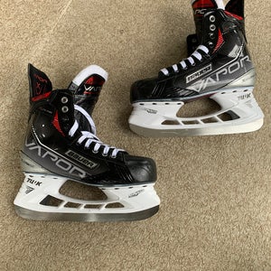 Bauer VAPOR XLTX    PRO Hockey Skates Regular Width 7 (Used)