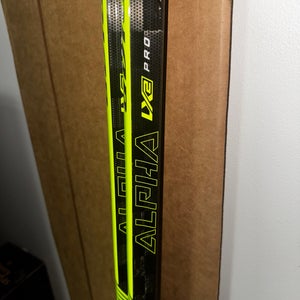 Senior Warrior Alpha LX2 PRO Right Handed Hockey Stick Heel Pattern Pro Stock (New)