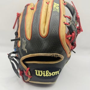 Wilson Right Hand Throw Infield A2K Datdude Baseball Glove 11.5" (Used)