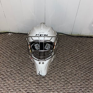 Senior CCM Axis 1.9 Goalie Mask  (Used)