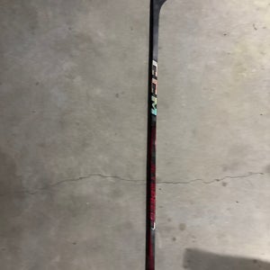 Intermediate CCM Jetspeed FT7 Pro Right Handed Hockey Stick P28  (Used)