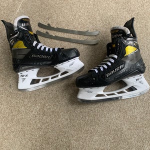 Bauer Supreme 3S Pro Hockey Skates Regular Width 7 (Used)