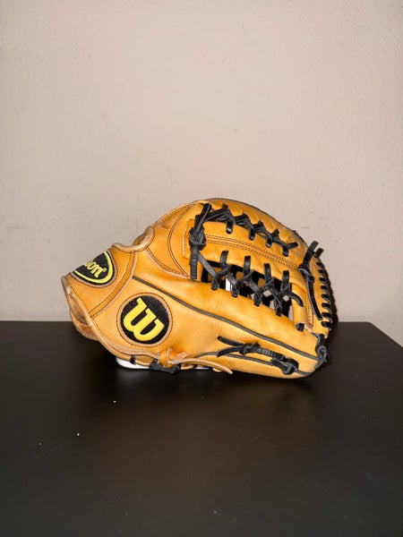 Pro Issued Wilson A2000 Baseball Glove 11.5"inch