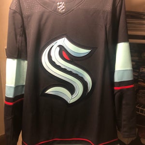 Size 50 Men's Adidas Jersey (New)