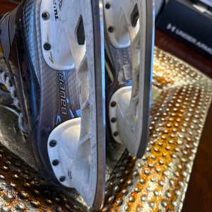 Bauer Supreme S37 Hockey Skates Regular Width Size 4 (Used)