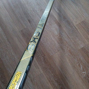 CCM Tacks Team Hockey Stick - Right Handed P90TM 65 flex