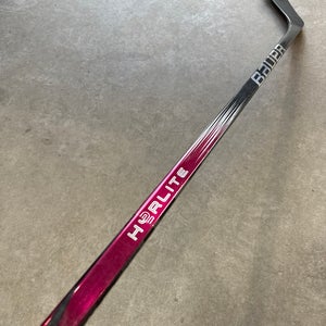 77 Flex P28 Senior Bauer Vapor Hyperlite 2 Left Hand Hockey Stick Pro Stock (Used)