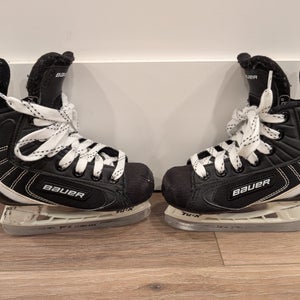 Bauer Flexlite 2.0 Size 9 hockey skates