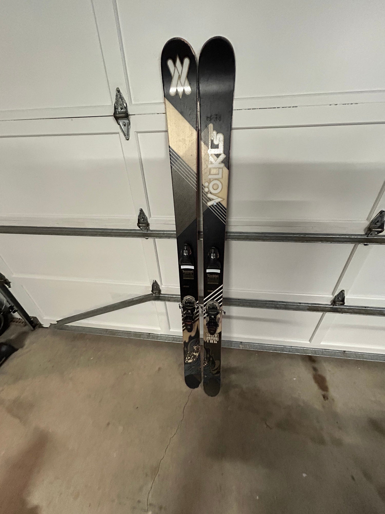Volkl Gotama 186 Downhill skis | SidelineSwap | Buy and Sell on