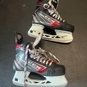 CCM JetSpeed FT470 Hockey Skates Regular Width  8 (Used)