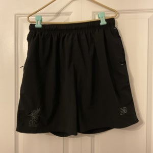 NB Liverpool shorts