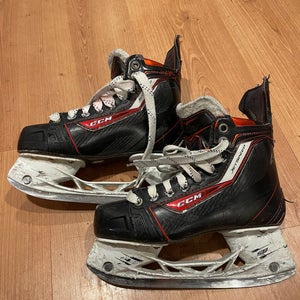 CCM JetSpeed XTra Pro Plus Hockey Skates Size 3.5 (Used)