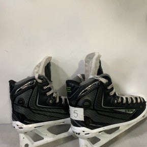 Used CCM RIBCORE 44K Senior Goalie Skate Senior 5.5 11727-S000185146