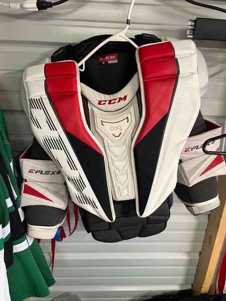 Small  CCM Eflex 5 pro Goalie Chest Protector  (Used)