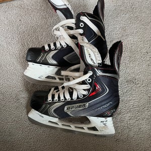 Bauer Hockey Skates Extra Wide Width Size 6 (Used)