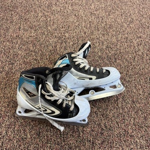 Used CCM Vector 4.0 Goalie Skates Size Youth 13.5D