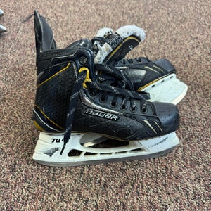 Used Bauer One.9 Skates Size 5.5EE