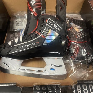 True HZRDUS 7X Hockey Skates Regular Width Size 4 (New)