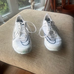 White Men's Size M 10.0 (W 11.0) Adult Nike Low Top Alpha Huarache 8 Pro Turf Turf Cleats (Used)