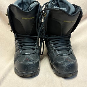 Size M 10.0 (W 11.0) Millennium Three Snowboard Boots (Used)