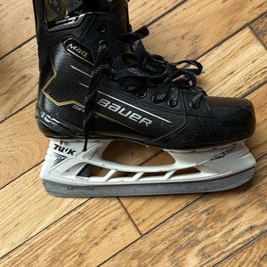 Bauer Supreme M40 Hockey Skates Regular Width 7.5 (Used)