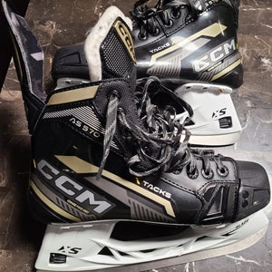 CCM Tacks AS-570 size 6.5 regular width skates