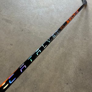 85 Flex P28 Senior True Catalyst 9X Left Hand Hockey Stick Pro Stock (New)