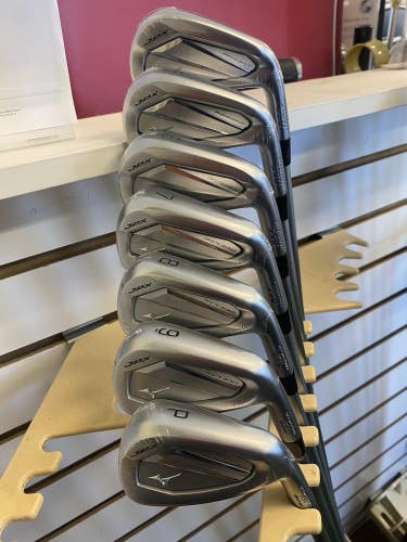 Mizuno JPX 925 Forged Iron Set 4-PW KBS Tour C-Taper Lite 110 Stiff Flex Steel