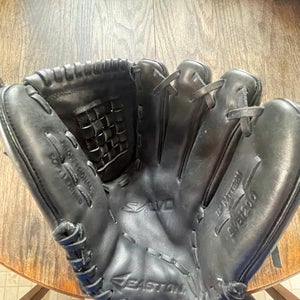 Easton Right Hand Throw Pitcher's Baseball Glove 12" (Used)