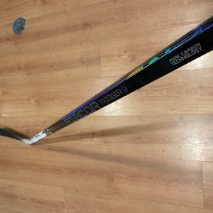 Senior CCM Ribcor Trigger 9 Team Right Handed Hockey Stick P28 (Used)