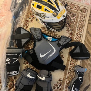 Lacrosse equipment youth kids small/medium adjustable. Meets NOCSAE