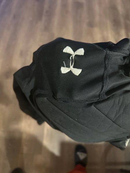 Under Armour youth, extra large football, padded pants