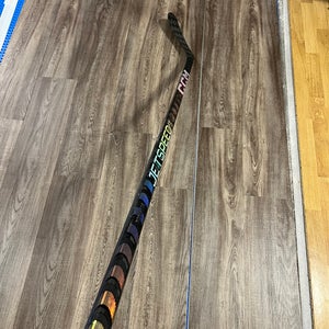 * Used Great Condition Black CCM FT5 PRO 85 Flex P28 Left *