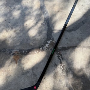 Used Senior PRO Right Handed Hockey Stick P28 Pro Stock 85 Flex