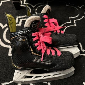 Youth Bauer Supreme 2S Skates - 12Y