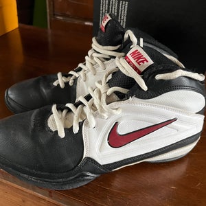 Men's Size M 5.5 (W 6.5) Nike (Used)