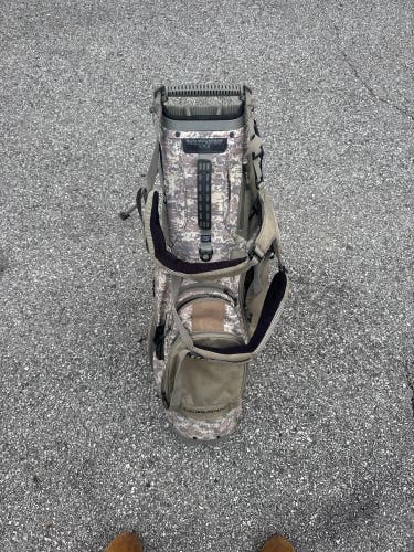 Men's Sun Mountain Bag (Used)