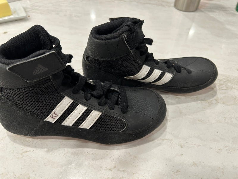 adidas Youth HVC Wrestling Shoes. Size 1